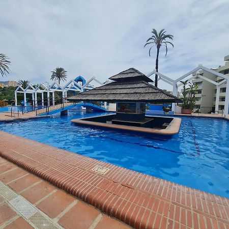 Precioso Apartamento Con Piscinas Y Vistas Al Mar. เบนัลมาเดนา ภายนอก รูปภาพ