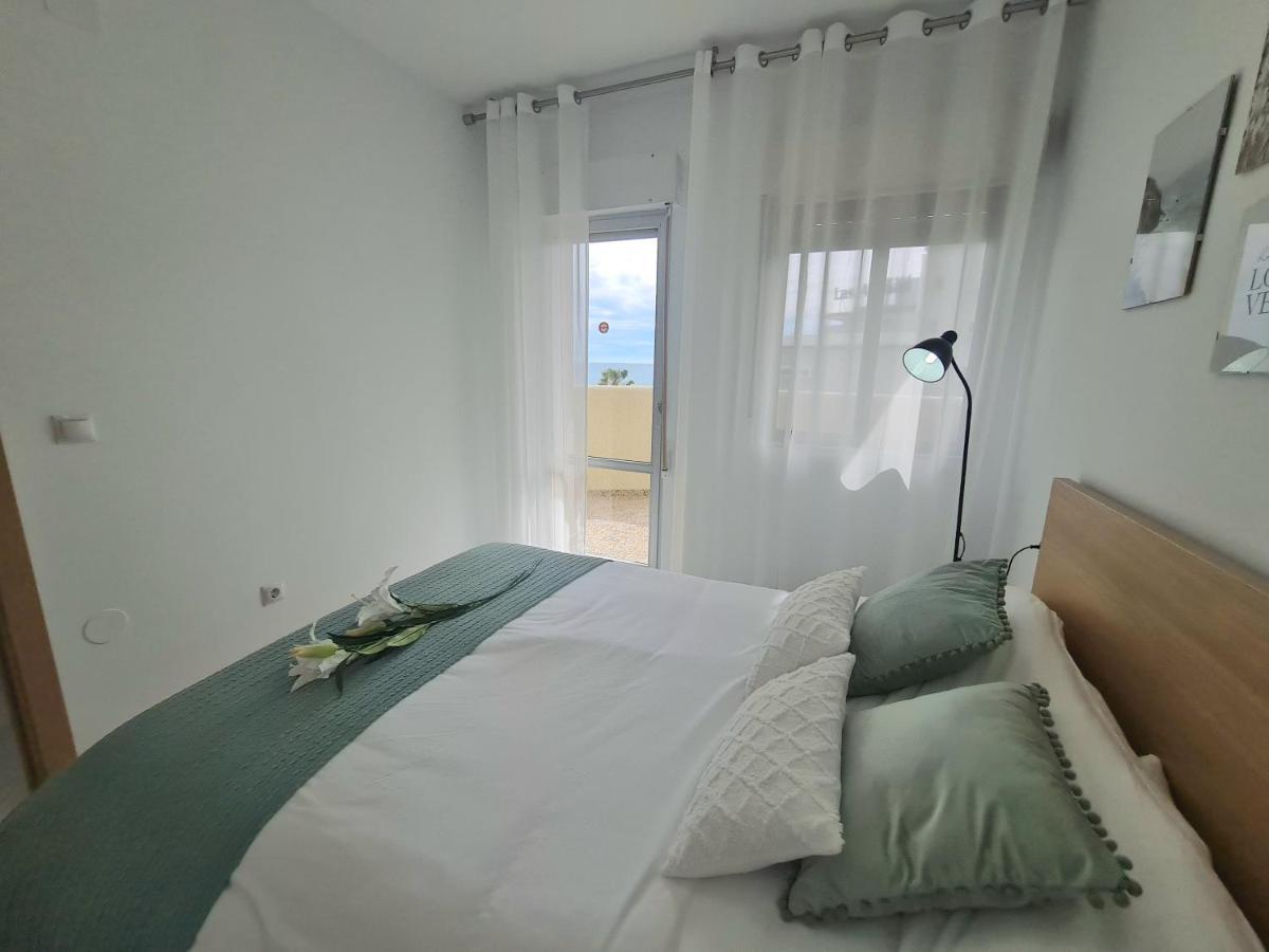 Precioso Apartamento Con Piscinas Y Vistas Al Mar. เบนัลมาเดนา ภายนอก รูปภาพ