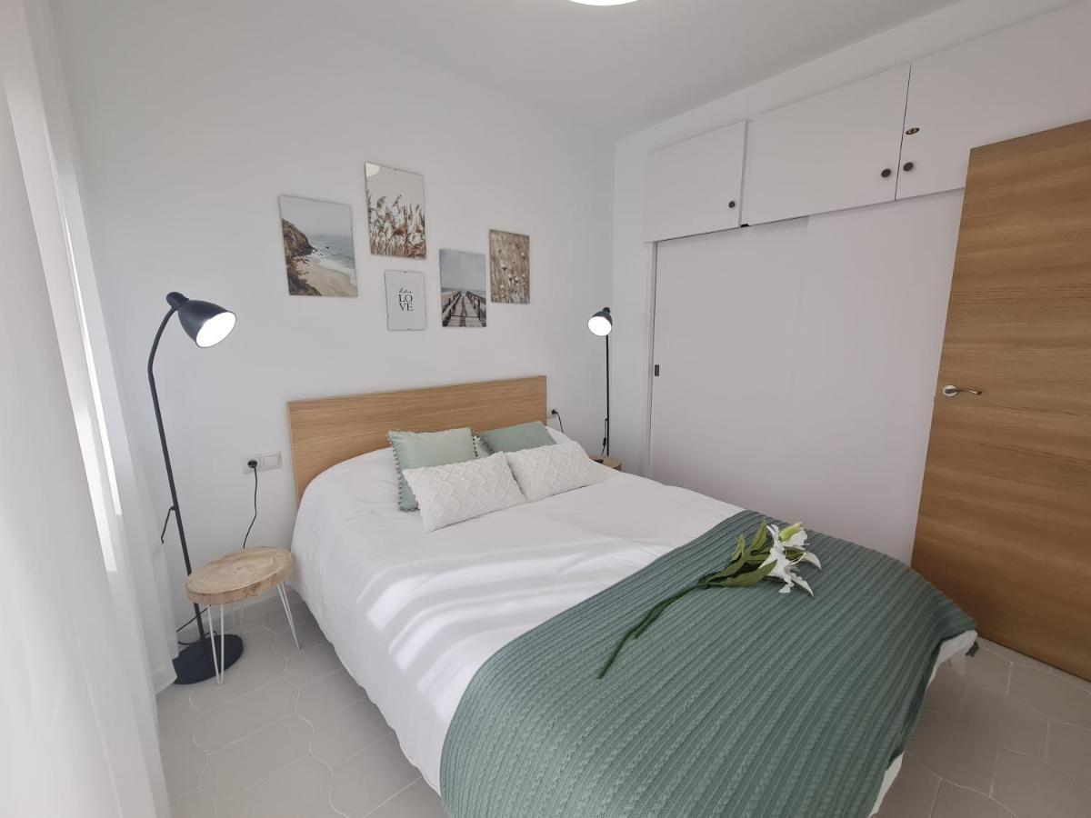 Precioso Apartamento Con Piscinas Y Vistas Al Mar. เบนัลมาเดนา ภายนอก รูปภาพ