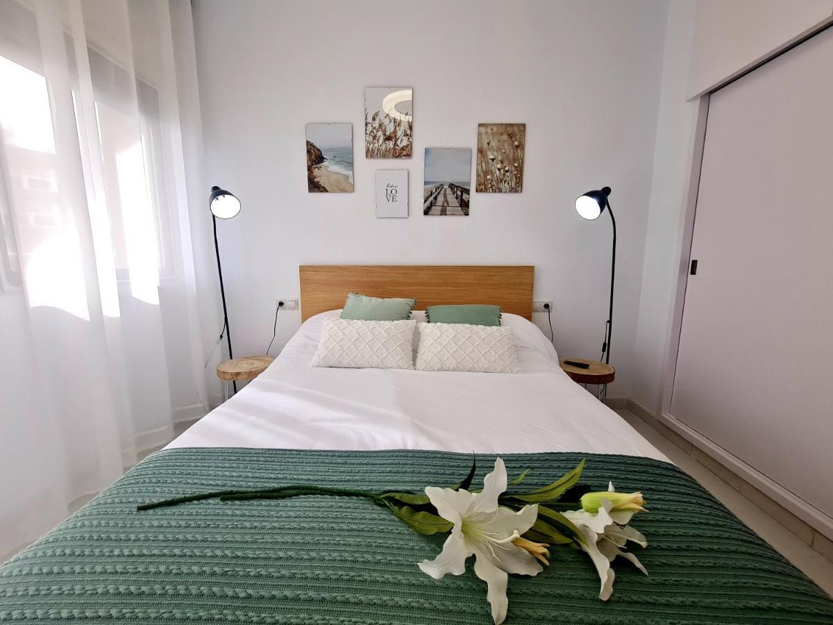 Precioso Apartamento Con Piscinas Y Vistas Al Mar. เบนัลมาเดนา ภายนอก รูปภาพ