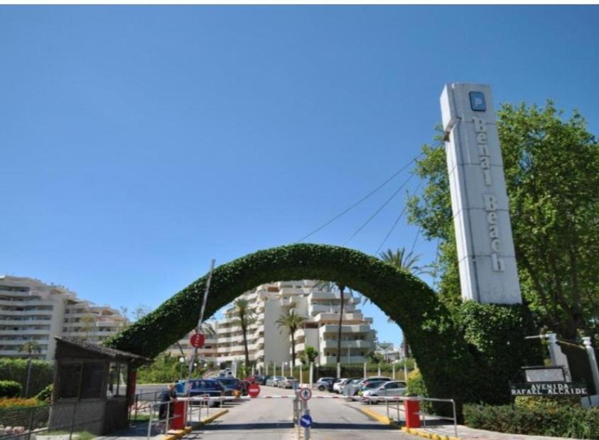 Precioso Apartamento Con Piscinas Y Vistas Al Mar. เบนัลมาเดนา ภายนอก รูปภาพ