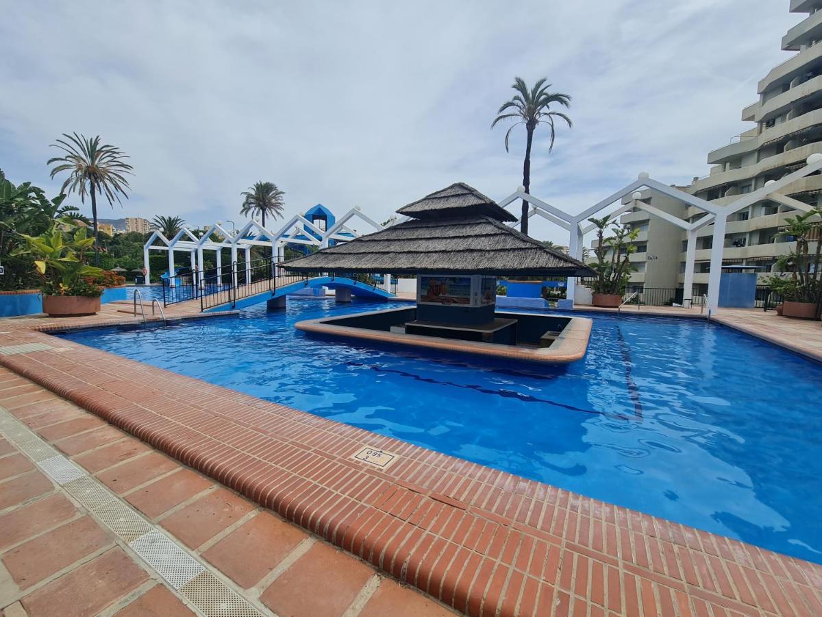 Precioso Apartamento Con Piscinas Y Vistas Al Mar. เบนัลมาเดนา ภายนอก รูปภาพ